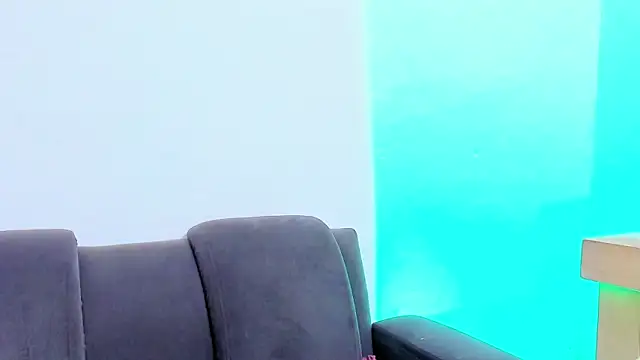 Emely pregnantt online show from 02.24.26