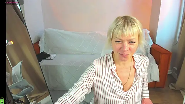 Ann Annise online show from 04.15.26