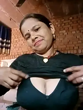 Snapshot of Pooja_sahu chatting on 04.05.26 Pooja sahu online show from 04.05.26
