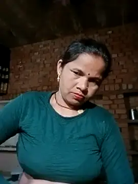 Snapshot of Pooja_sahu chatting on 04.05.26 Pooja sahu online show from 04.05.26