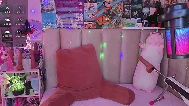 AnnaQuiin online show from 02.15.26