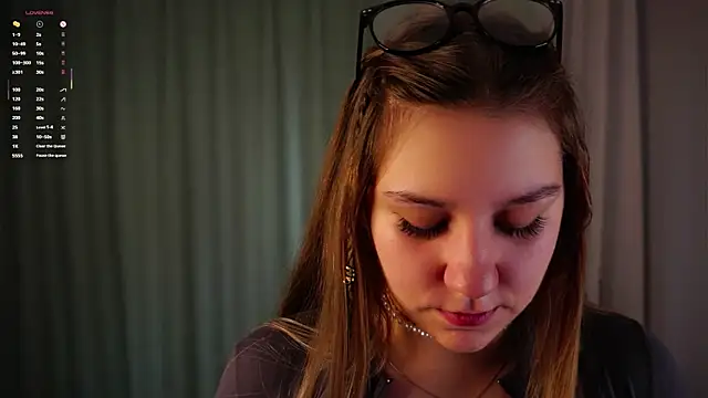 ShantellAngulo online show from 04.13.26