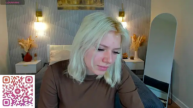 Kate Krose online show from 04.15.26