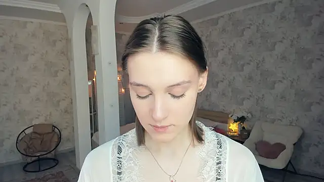 LianneBynon online show from 05.22.26