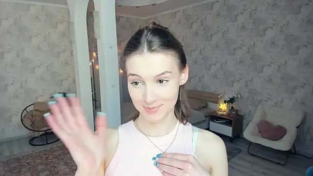 LianneBynon online show from 05.24.26