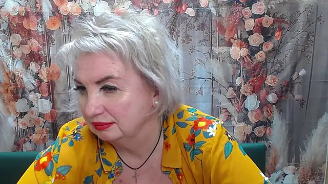 Snapshot of RenataDaster chatting on 03.08.26 RenataDaster online show from 03.08.26