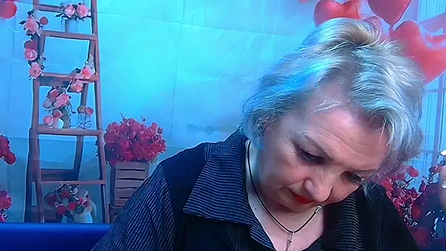 Snapshot of RenataDaster chatting on 04.08.26 RenataDaster online show from 04.08.26