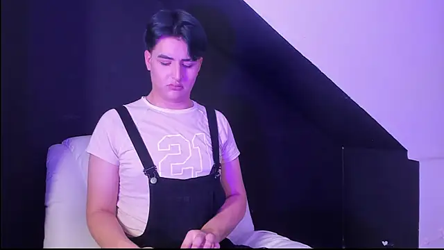 noahWolff  online show from 02.09.26