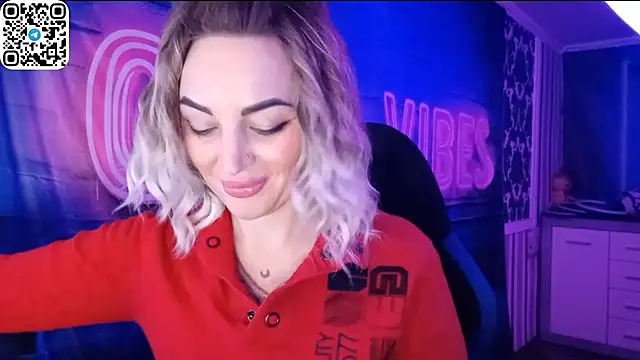 Snapshot of Vellora_ chatting on 02.23.26 Vellora online show from 02.23.26