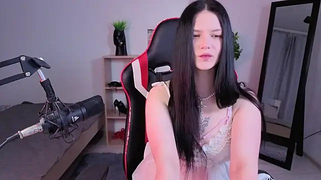 Snapshot of Maria_trend chatting on 02.17.26 Maria trend online show from 02.17.26