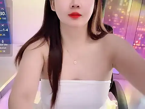 Snapshot of XiaBunny chatting on 04.18.26 XiaBunny online show from 04.18.26