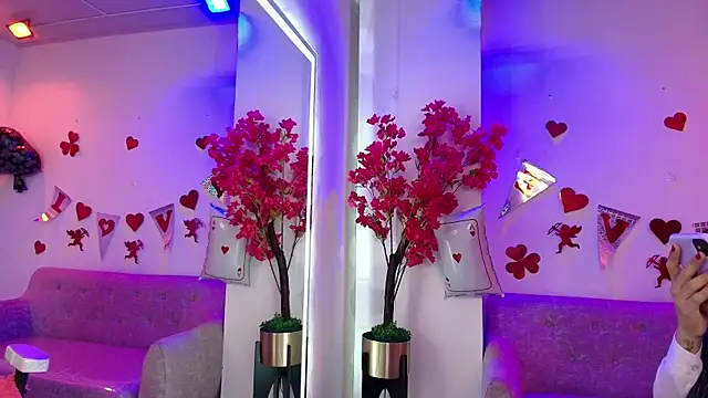 Maddie T18 online show from 02.12.26