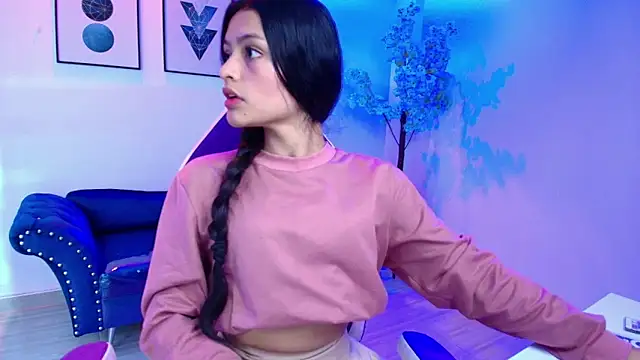 Maddie T18 online show from 03.11.26