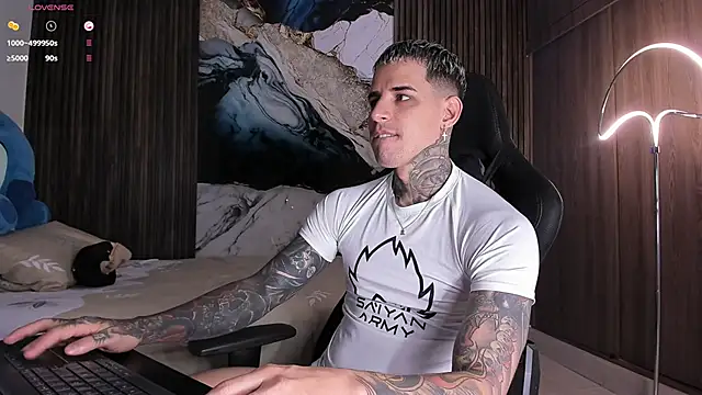 Snapshot of trisstann_ chatting on 02.24.26 trisstann online show from 02.24.26