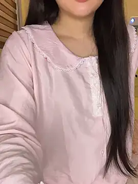 Snapshot of Luna_Nhii05 chatting on 02.04.26 Luna Nhii05 online show from 02.04.26