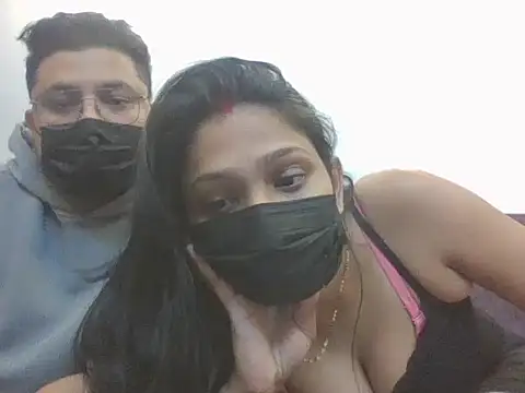 Snapshot of the_open_couple chatting on 02.04.26 the open couple online show from 02.04.26