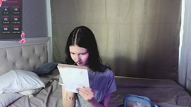 Glow hollow online show from 02.22.26