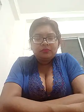 Snapshot of Elie_Hallway chatting on 02.15.26 Elie Hallway online show from 02.15.26