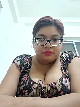 Snapshot of Elie_Hallway chatting on 02.22.26 Elie Hallway online show from 02.22.26