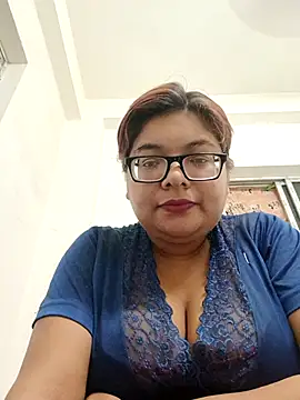 Elie Hallway online show from 04.14.26