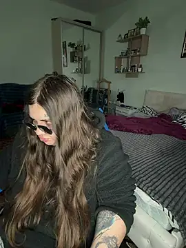 KatyaDARK online show from 04.20.26