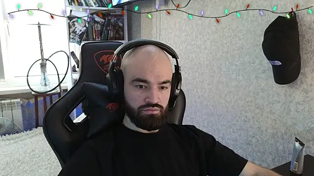 Snapshot of _Mostly_ chatting on 02.01.26 Mostly online show from 02.01.26