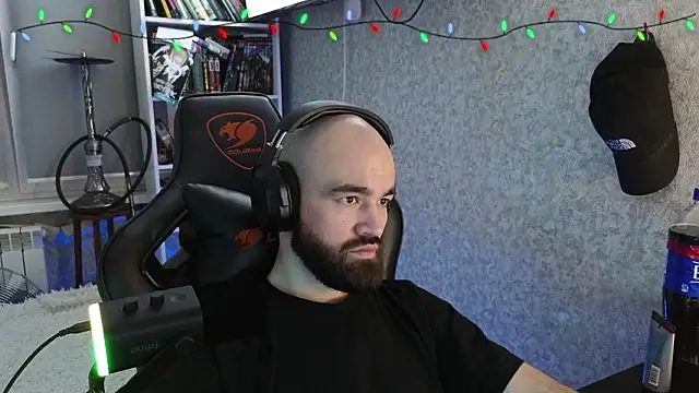 Snapshot of _Mostly_ chatting on 02.01.26 Mostly online show from 02.01.26