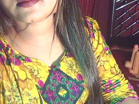 Snapshot of Nusrat_Faria chatting on 05.10.26 Nusrat Faria online show from 05.10.26
