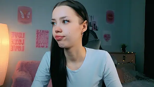 Snapshot of Vexnexe chatting on 02.06.26 Vexnexe online show from 02.06.26