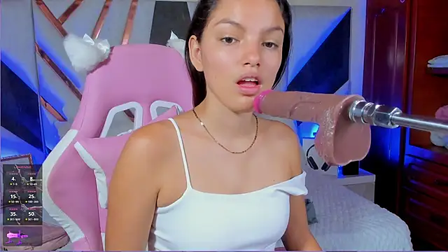 Snapshot of isa_kolins chatting on 03.01.26 isa kolins online show from 03.01.26