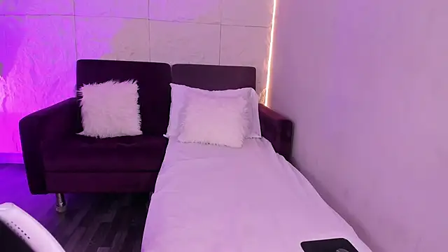 Yalezka  online show from 02.16.26