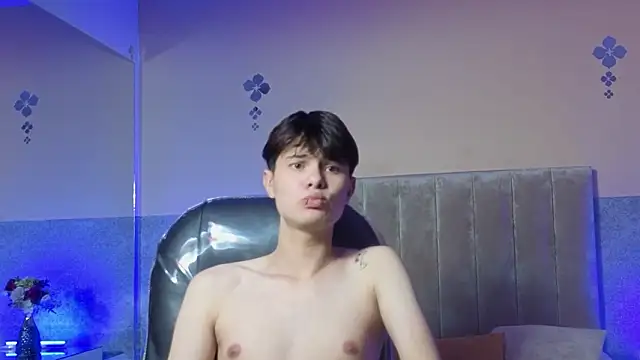 Snapshot of Derek_Sinn chatting on 03.01.26 Derek Sinn online show from 03.01.26