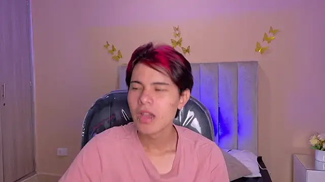 Snapshot of Derek_Sinn chatting on 07.14.26 Derek Sinn online show from 07.14.26
