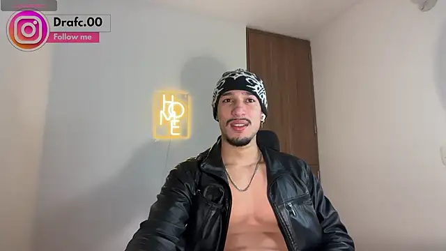 Snapshot of rafael_stone11 chatting on 06.03.26 rafael stone11 online show from 06.03.26