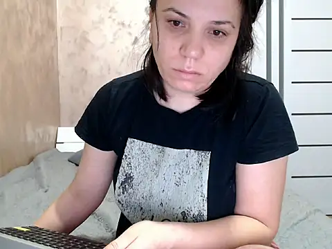 LorraGrey online show from 04.09.26