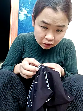 Jyllyy online show from 02.05.26