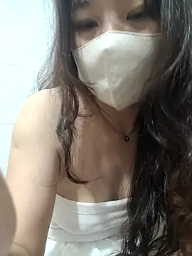 Snapshot of NinaKey chatting on 02.28.26 NinaKey online show from 02.28.26