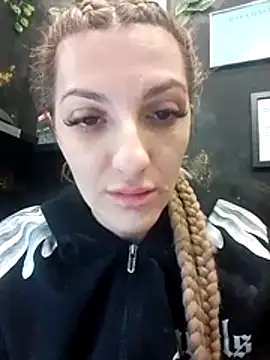 Snapshot of LannaQuinn chatting on 02.05.26 LannaQuinn online show from 02.05.26