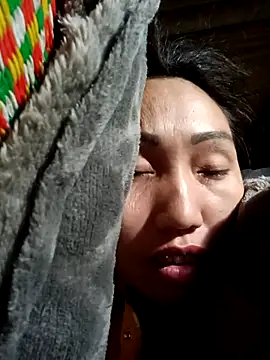 hot-luna- online show from 03.17.26