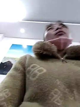 Snapshot of Bella-222 chatting on 02.22.26 Bella-222 online show from 02.22.26