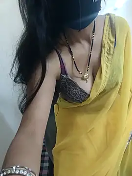 Snapshot of simran_sharma01 chatting on 02.01.26 simran sharma01 online show from 02.01.26