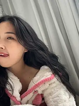 Snapshot of mimi-love13 chatting on 03.01.26 mimi-love13 online show from 03.01.26