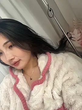 Snapshot of mimi-love13 chatting on 03.02.26 mimi-love13 online show from 03.02.26