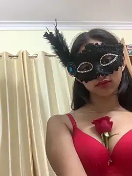 HEENA-STRIP online show from 02.15.26