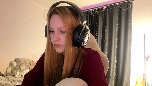 Snapshot of axin_burnell chatting on 04.22.26 axin burnell online show from 04.22.26