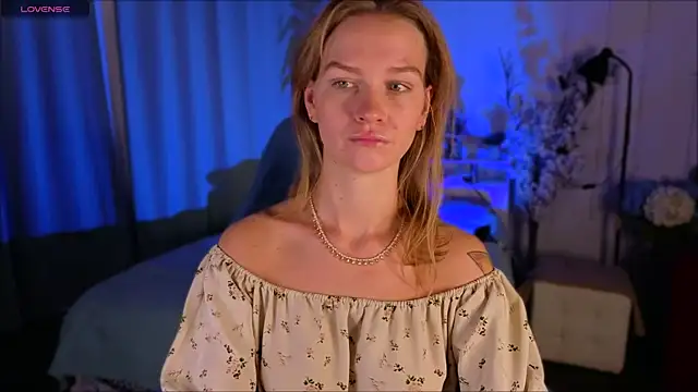 Snapshot of Crystal_Kris chatting on 02.26.26 Crystal Kris online show from 02.26.26