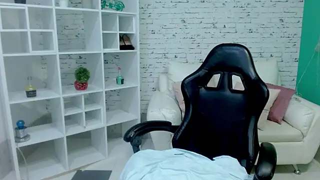 mariana blondee online show from 02.12.26