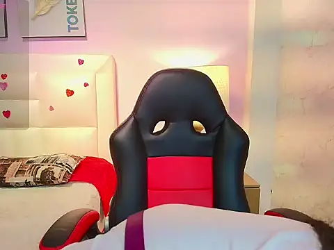 AmyTorres  online show from 02.20.26