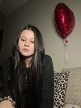 Snapshot of MelisaKis chatting on 02.14.26 MelisaKis online show from 02.14.26