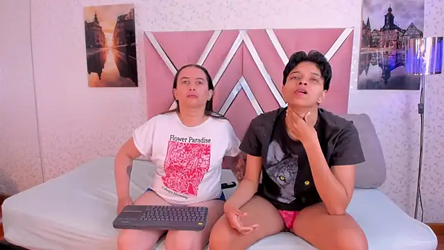 Snapshot of natasha_and_zoe chatting on 02.28.26 natasha and zoe online show from 02.28.26